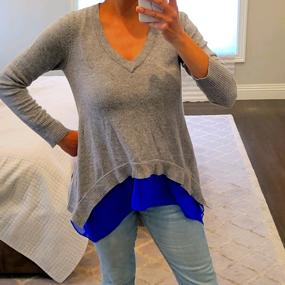 WOMEN'S CENTRAL PARK WEST GREY BLUE SWEATER SHIRT